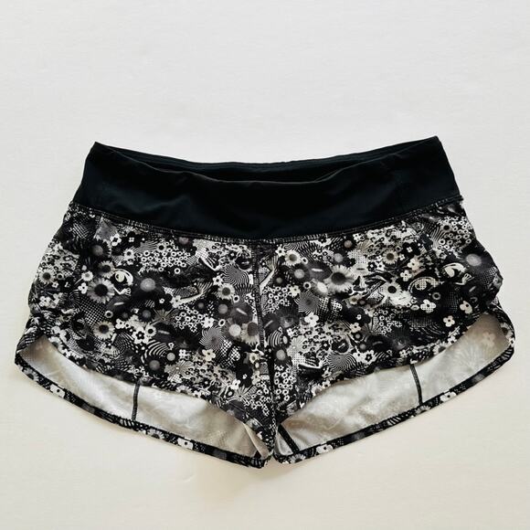 Lululemon Speed Short Size 6 Seawheeze 2017 SE* Counter Culture White Black - Picture 1 of 7